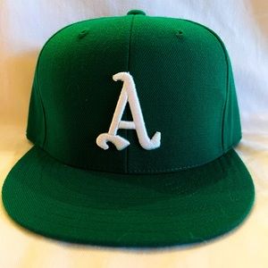 Oakland Athletics 1968 Throwback Fitted Hat 7 1/2